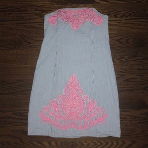 Strapless stripped dress